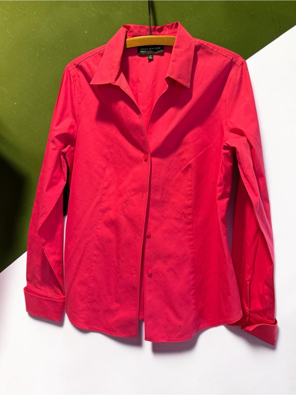 Jones New York Pink Non-Iron Button Down Shirt Women Size 10 Career Workwear